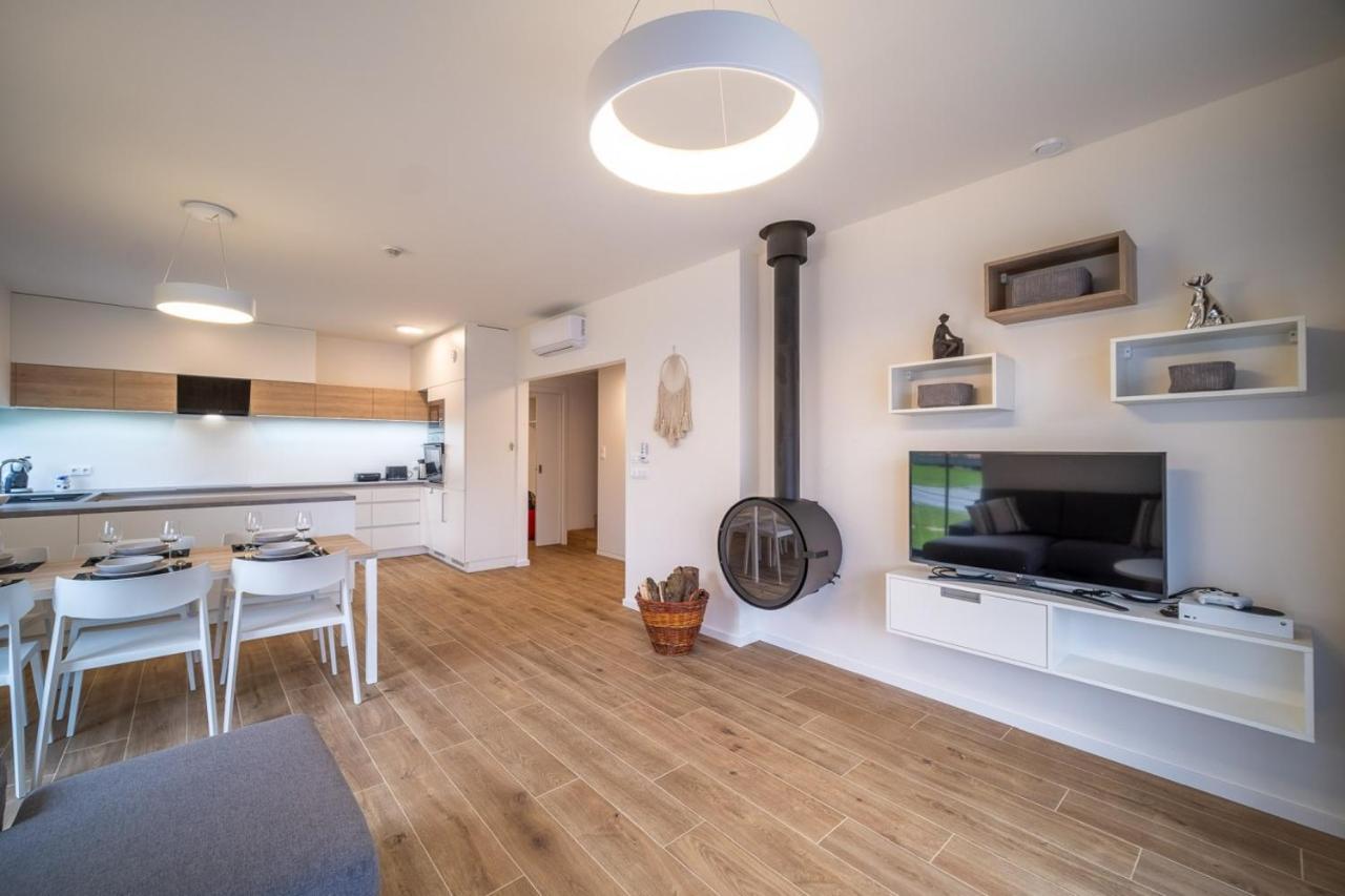 Holiday House U Hajenky 13P Lipno Home 리프노나드비타보브 외부 사진
